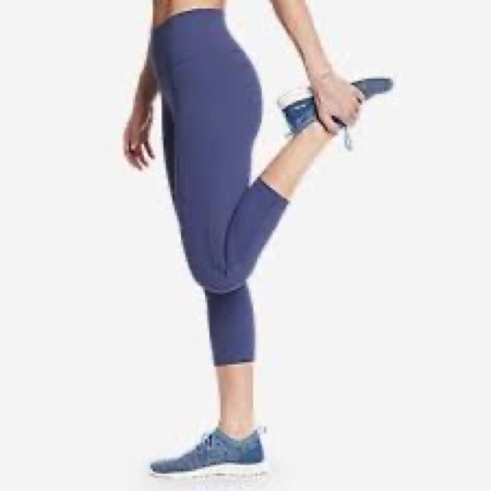 NWT Eddie Bauer Movement Lux High Rise Capri Small Navy